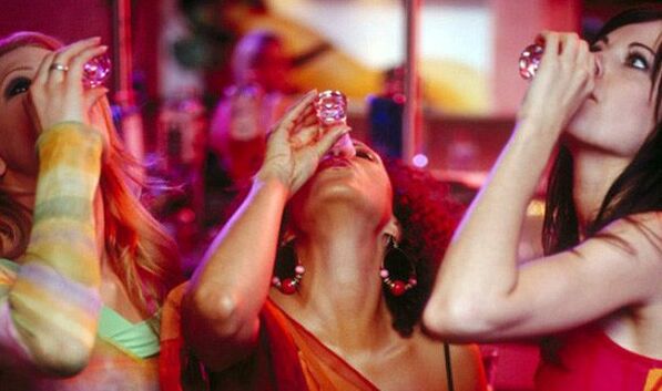 Femmes dépendantes à l’alcool